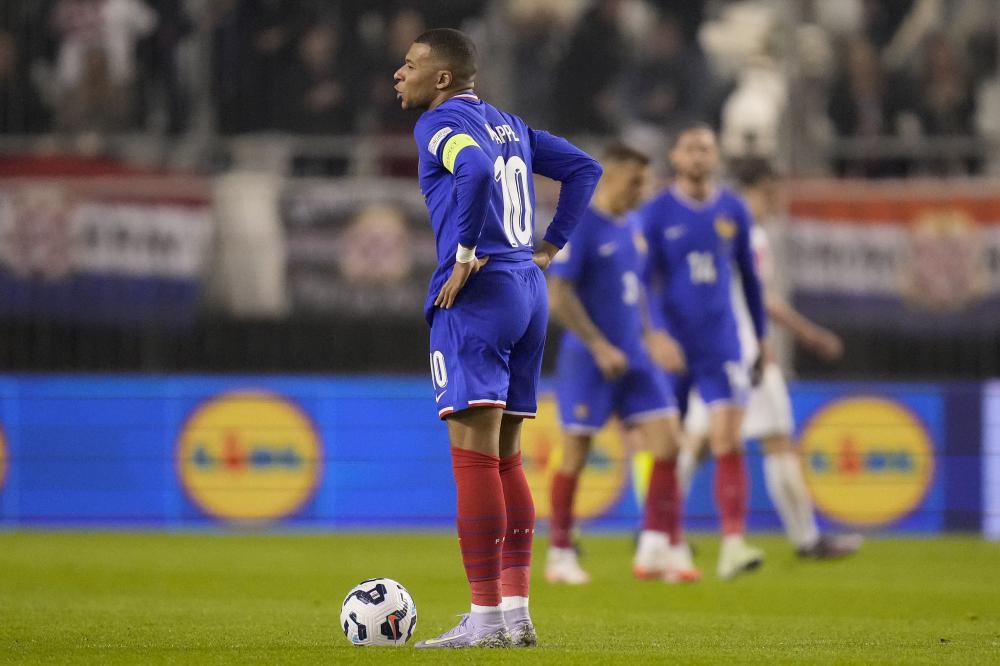 魏震染红 魏震染红